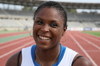 Portrait d'Ayodélé Ikuesan, sprinteuse française, élue et militante engagée, championne des Jeux de la Francophonie et représentante des athlètes au CIJF, qui allie carrière sportive de haut niveau, responsabilité politique et expertise en transformation agile.